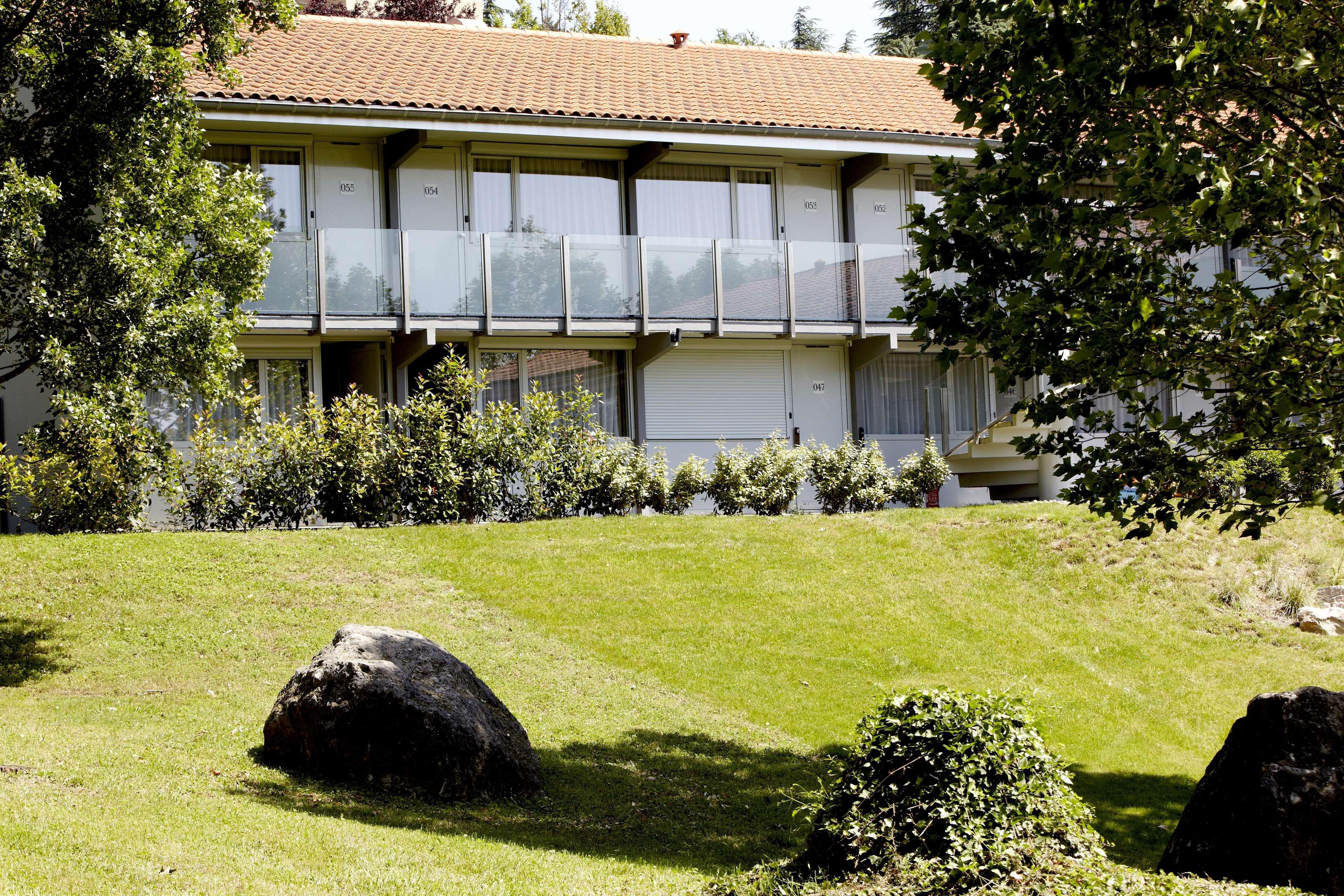 Kyriad Lyon Sud Sainte Foy Exterior foto